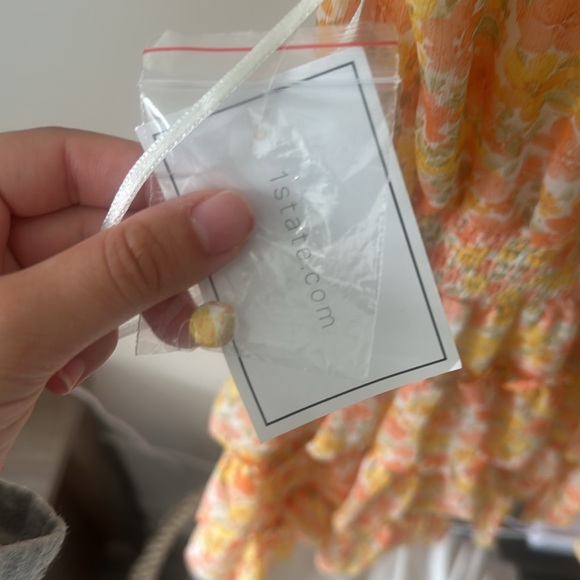 NWT 1 State Mini Dress Yellow Floral Tiered Smocked Ruffle Mock Neck Chic - Picture 6 of 6